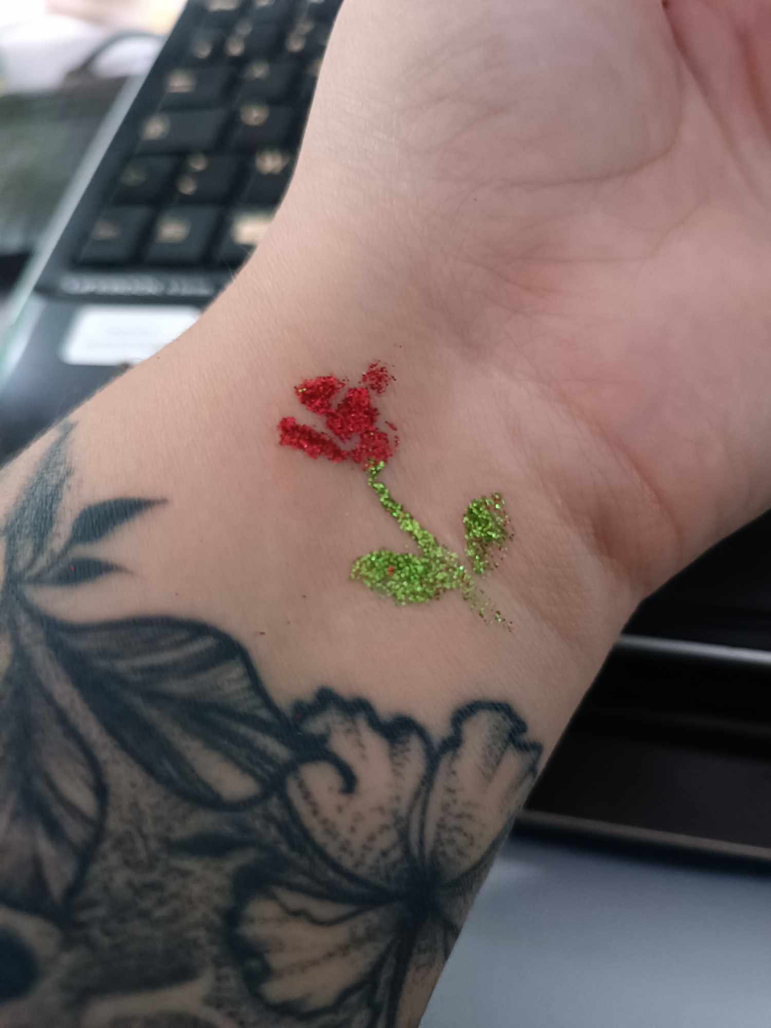 glitter-tattoo-fleur
